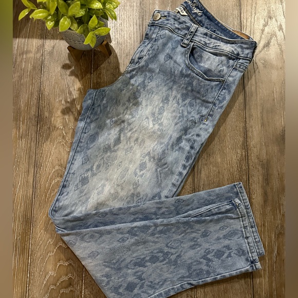 American Eagle Outfitters Denim - American Eagle Jeans